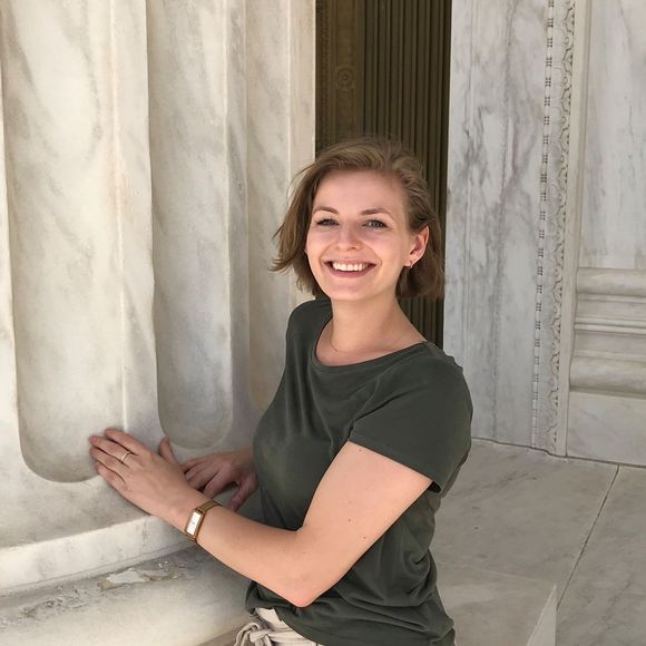 Meet your Posher, Rakiah - Picture 1 of 1